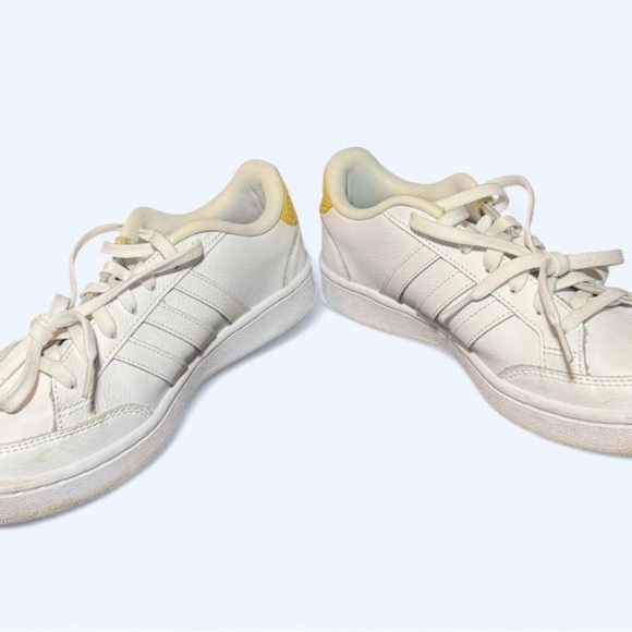 Adidas Grand Court White and Gold Sneakers with Cloudfoam Cushioning - Picture 7 of 8
